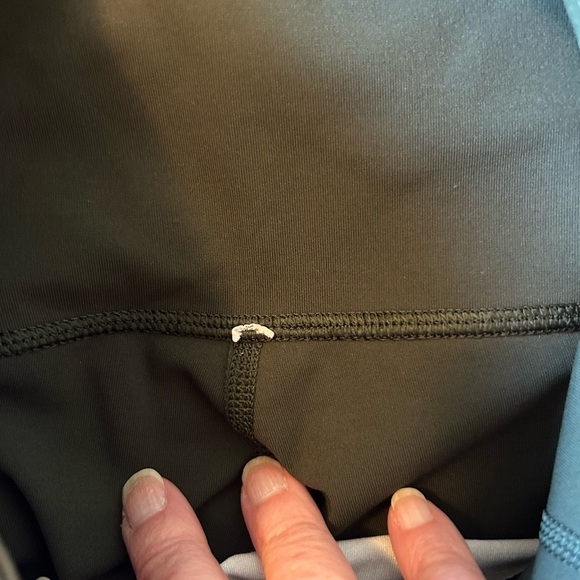 Lululemon Olive Green Leaf Print Leggings. Size 4. - Picture 7 of 13